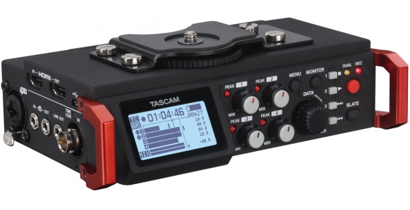 Tascam DR-701D + AK-DR70C Set аудиорекордер в магазине Music-Hummer
