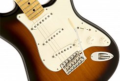 FENDER American Special Stratocaster®, Maple Fingerboard, 2-Color Sunburst